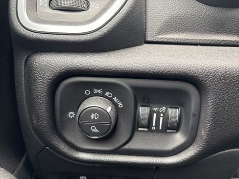 Used 2025 RAM 1500 Big Horn AWD/4WD image 15