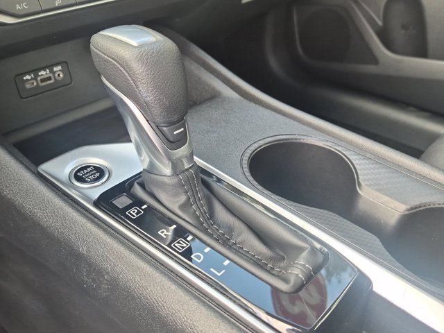 Used 2025 Nissan Altima 2.5 SV FWD image 16