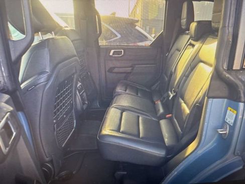 Used 2025 Ford Bronco Big Bend w/ Black Diamond Package AWD/4WD image 21