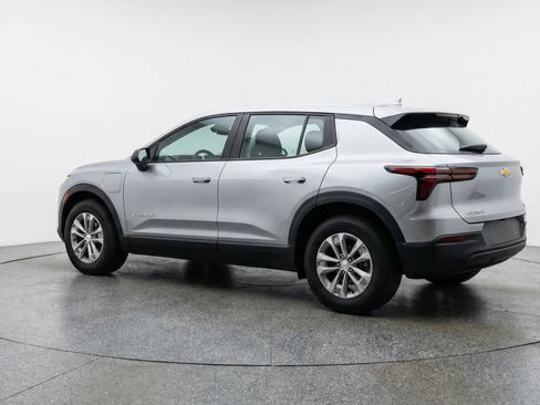 Used 2025 Chevrolet Equinox LT image 6