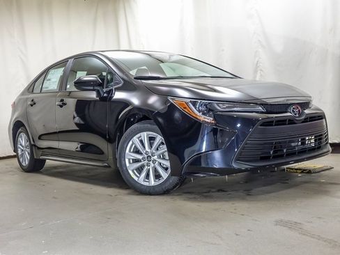 New 2026 Toyota Corolla LE image 2