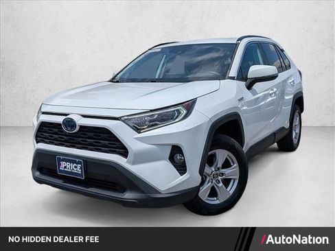 Used 2020 Toyota RAV4 XLE w/ Carpet Mat Package AWD/4WD image 1