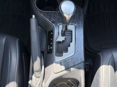 Used 2018 Toyota RAV4 Platinum AWD/4WD image 12