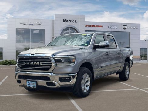 Used 2023 RAM 1500 Laramie AWD/4WD image 4