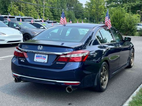 Used 2017 Honda Accord Sport image 4