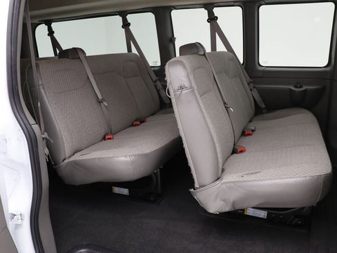 Used 2025 Chevrolet Express 3500 LT w/ LT Preferred Equipment Group image 11