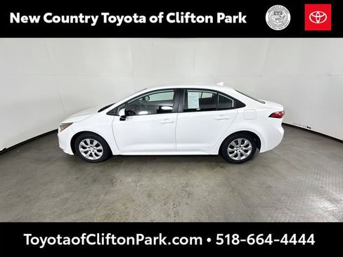 Used 2024 Toyota Corolla LE FWD image 6