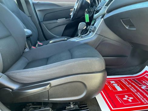 Used 2014 Chevrolet Cruze Eco w/ Enhanced Safety Package image 20