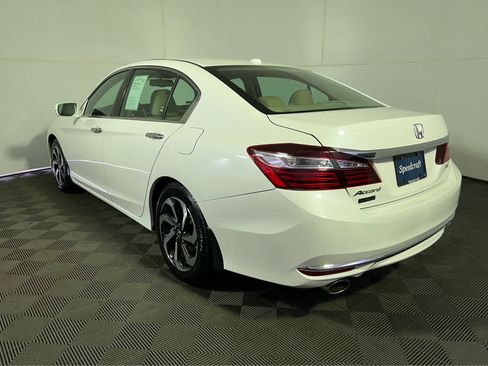 Used 2017 Honda Accord EX-L image 5