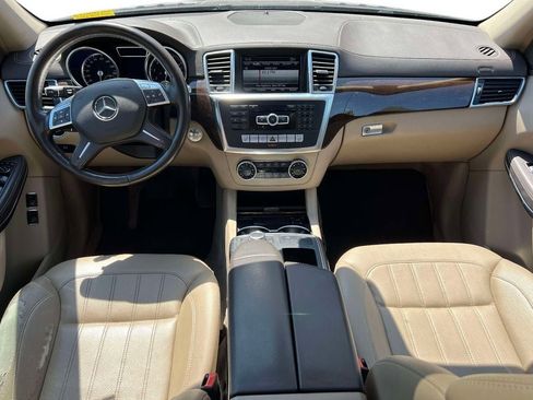Used 2013 Mercedes-Benz GL 450 4MATIC image 22