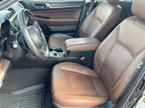 Used 2019 Subaru Outback 2.5i Touring image 17