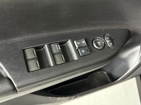 Used 2016 Honda Accord Sport image 12