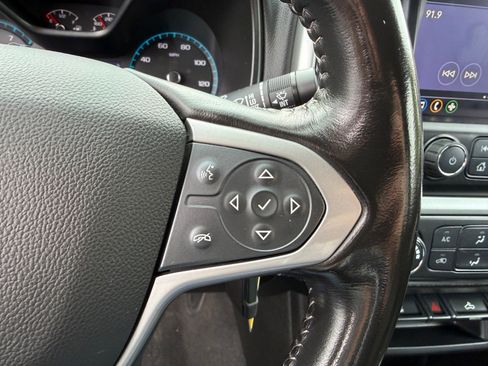 Used 2020 Chevrolet Colorado LT w/ Safety Package image 29