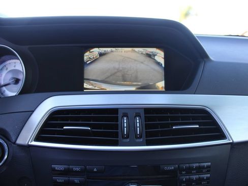 Used 2015 Mercedes-Benz C 250 Coupe image 27