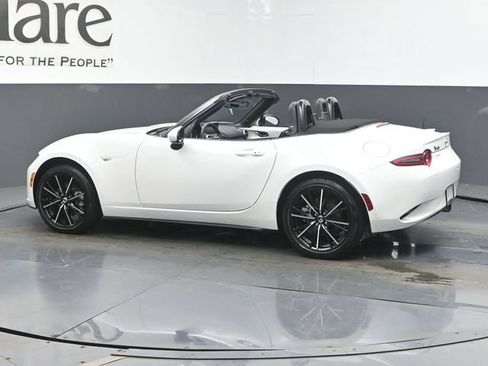 Used 2024 MAZDA MX-5 Miata Grand Touring w/ Weather Package RWD image 51