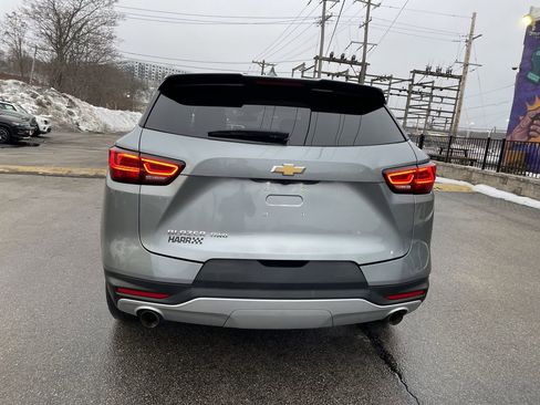 Used 2025 Chevrolet Blazer LT image 4