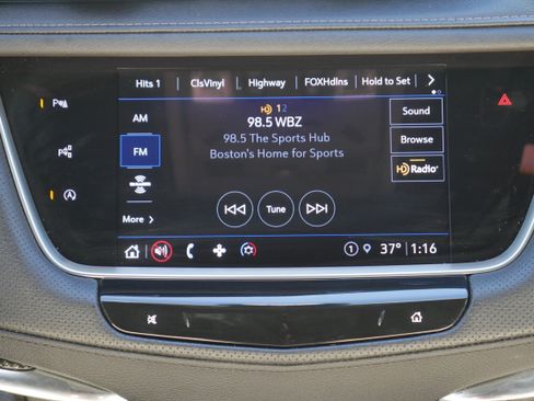 Certified 2022 Cadillac XT5 Sportv w/ Technology Package image 17