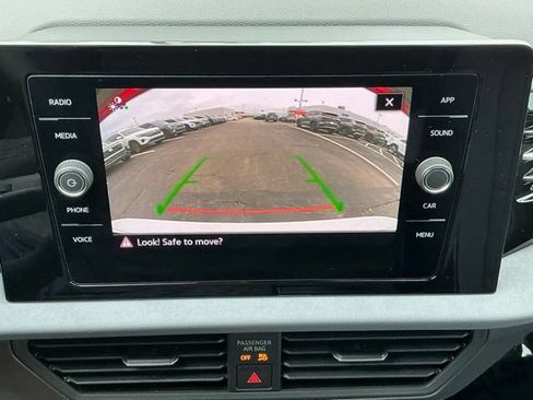 New 2026 Volkswagen Jetta SE FWD image 21