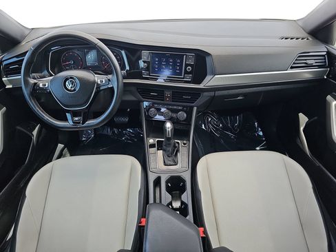 Used 2020 Volkswagen Jetta R-Line FWD image 9