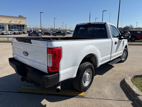 Used 2017 Ford F250 XL w/ Power Equipment Group image 7