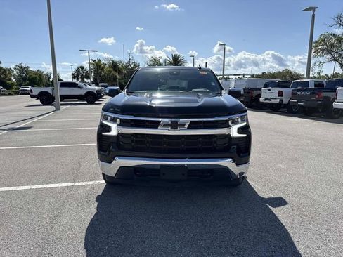 Used 2024 Chevrolet Silverado 1500 LT w/ Z71 Off-Road Package AWD/4WD image 8