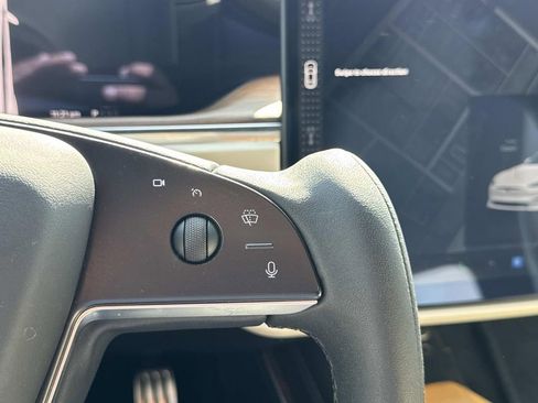 Used 2021 Tesla Model S Plaid image 20