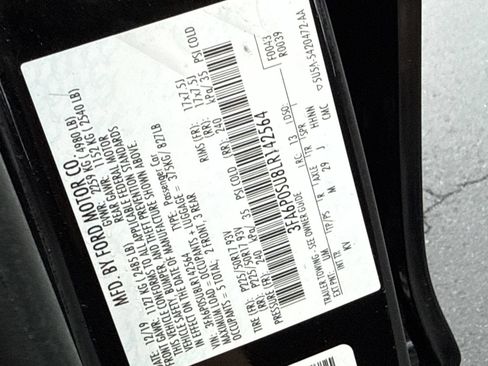 Used 2020 Ford Fusion Energi Titanium FWD image 38