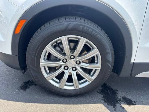 Used 2021 Cadillac XT4 Premium Luxury w/ Cold Weather Package AWD/4WD image 26
