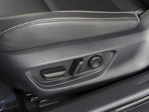Used 2025 Toyota Camry SE FWD image 22
