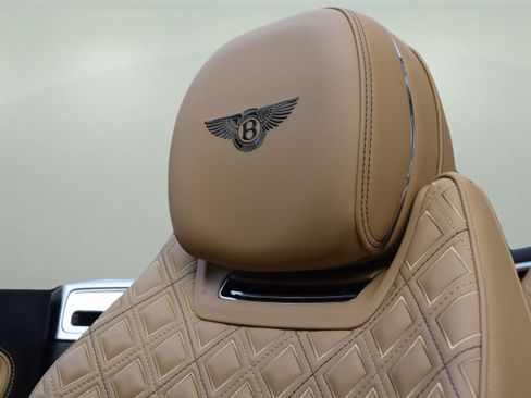 Used 2020 Bentley Continental GT AWD/4WD image 47