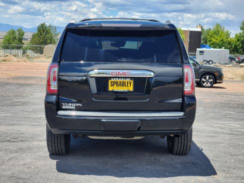 Used 2019 GMC Yukon Denali AWD/4WD image 4