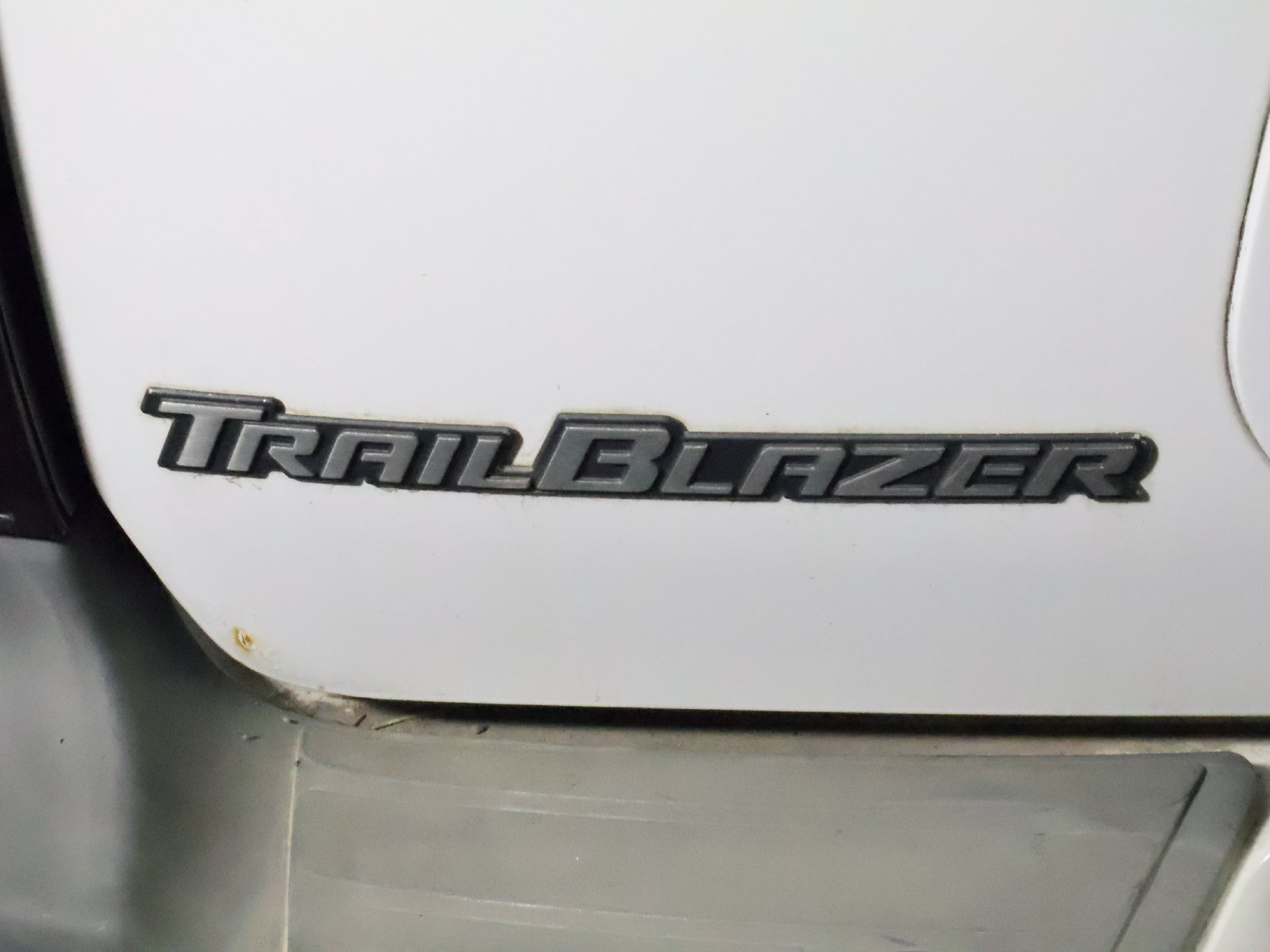 Used 2003 Chevrolet TrailBlazer LS w/ Preferred Equipment Group AWD/4WD image 8