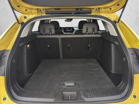 Certified 2024 Chevrolet Trax ACTIV w/ Sunroof Package image 17