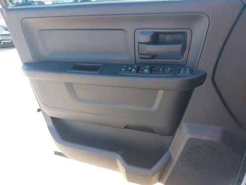 Used 2024 RAM 2500 Tradesman w/ Chrome Appearance Group AWD/4WD image 29