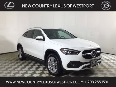 Used 2023 Mercedes-Benz GLA 250 4MATIC image 1
