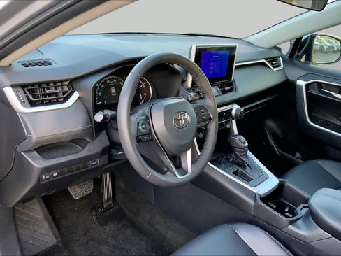 Used 2024 Toyota RAV4 XLE Premium FWD image 28