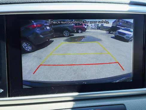 Used 2020 Kia Sportage S image 18