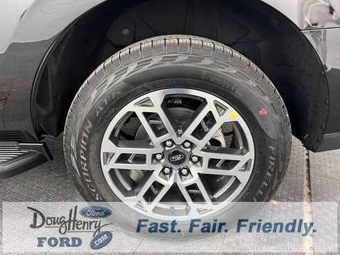 New 2025 Ford Expedition Active image 21