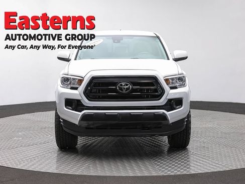 Used 2021 Toyota Tacoma SR AWD/4WD image 2