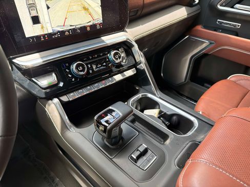 Used 2025 GMC Sierra 1500 Denali Ultimate AWD/4WD image 39