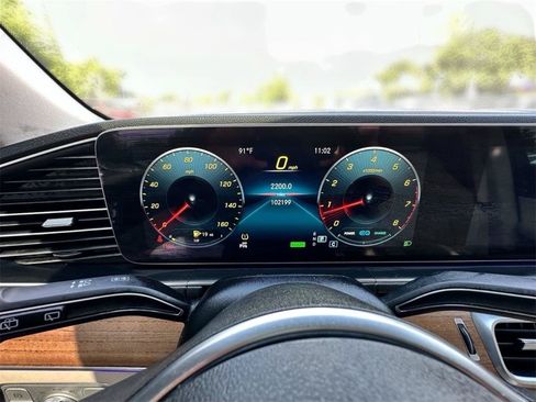 Used 2022 Mercedes-Benz GLE 450 4MATIC w/ Premium Package image 26