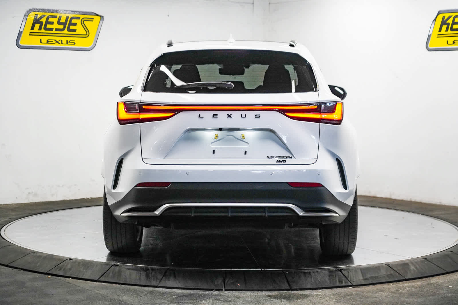 Used 2025 Lexus NX 450h+ F Sport w/ Accessory Package (2T) AWD/4WD image 3