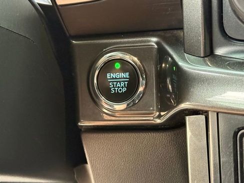 Used 2022 Ford F150 XLT w/ Equipment Group 302A High image 29