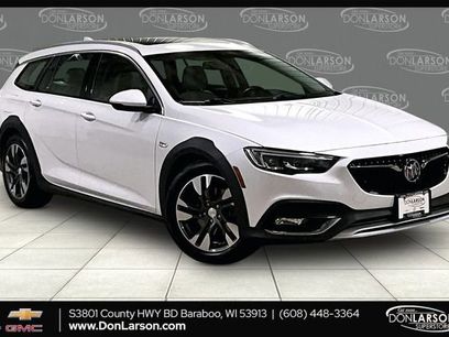 Used 2018 Buick Regal Essence w/ Driver Confidence Package #1