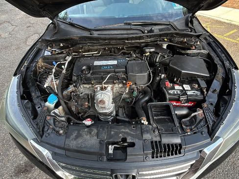 Used 2014 Honda Accord Sport image 38