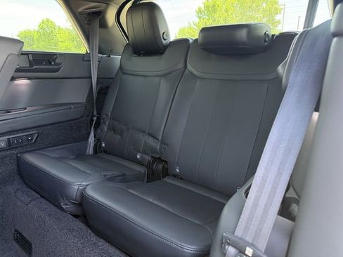 Used 2023 Land Rover Range Rover Long Wheelbase SE AWD/4WD image 7