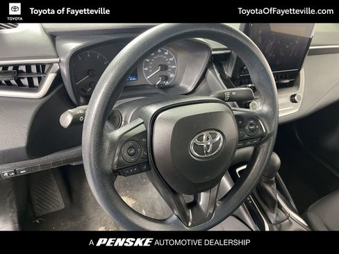 Used 2024 Toyota Corolla LE image 23