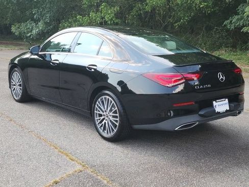 Used 2022 Mercedes-Benz CLA 250 image 3
