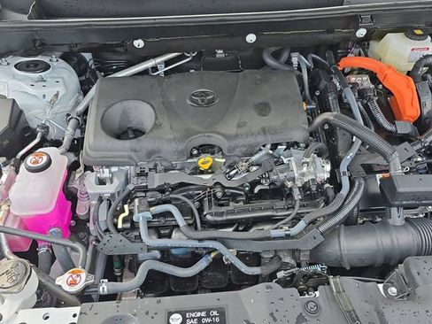 Used 2025 Toyota RAV4 LE image 29