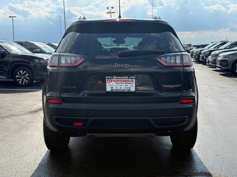 Used 2021 Jeep Cherokee Trailhawk AWD/4WD image 5